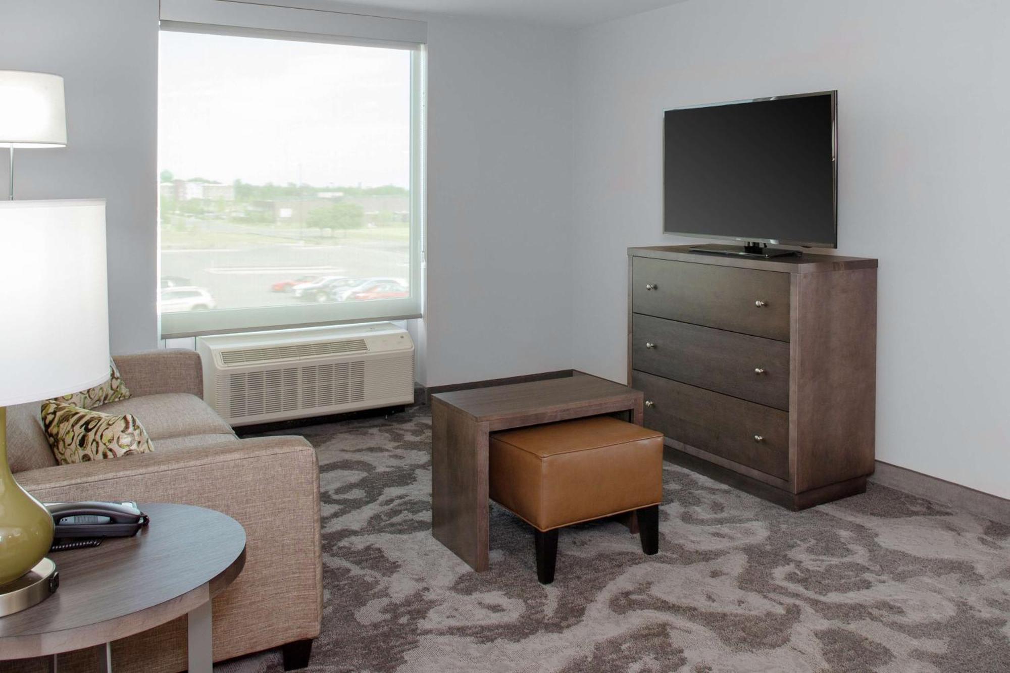 Homewood Suites By Hilton Lansing Eastwood Exterior foto